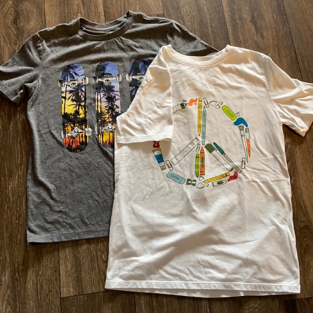 Old Navy T-shirts